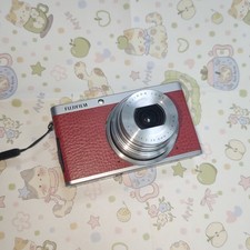 Fujifilm XF1 X Series 12.0MP 4x Optical Zoom Compact Digital Camera Red - 90 New