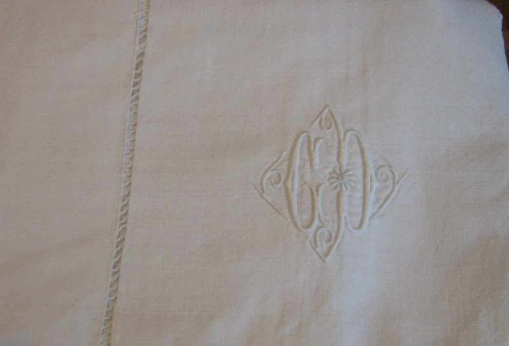 Drap Plat Ancien En 100% Lin Français – Brodé Initiales B.A, Beige, Très Long 220cm