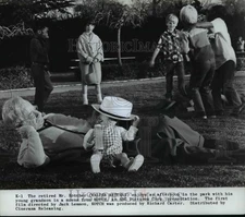 1971 Press Photo Walter Matthew - cvb17010