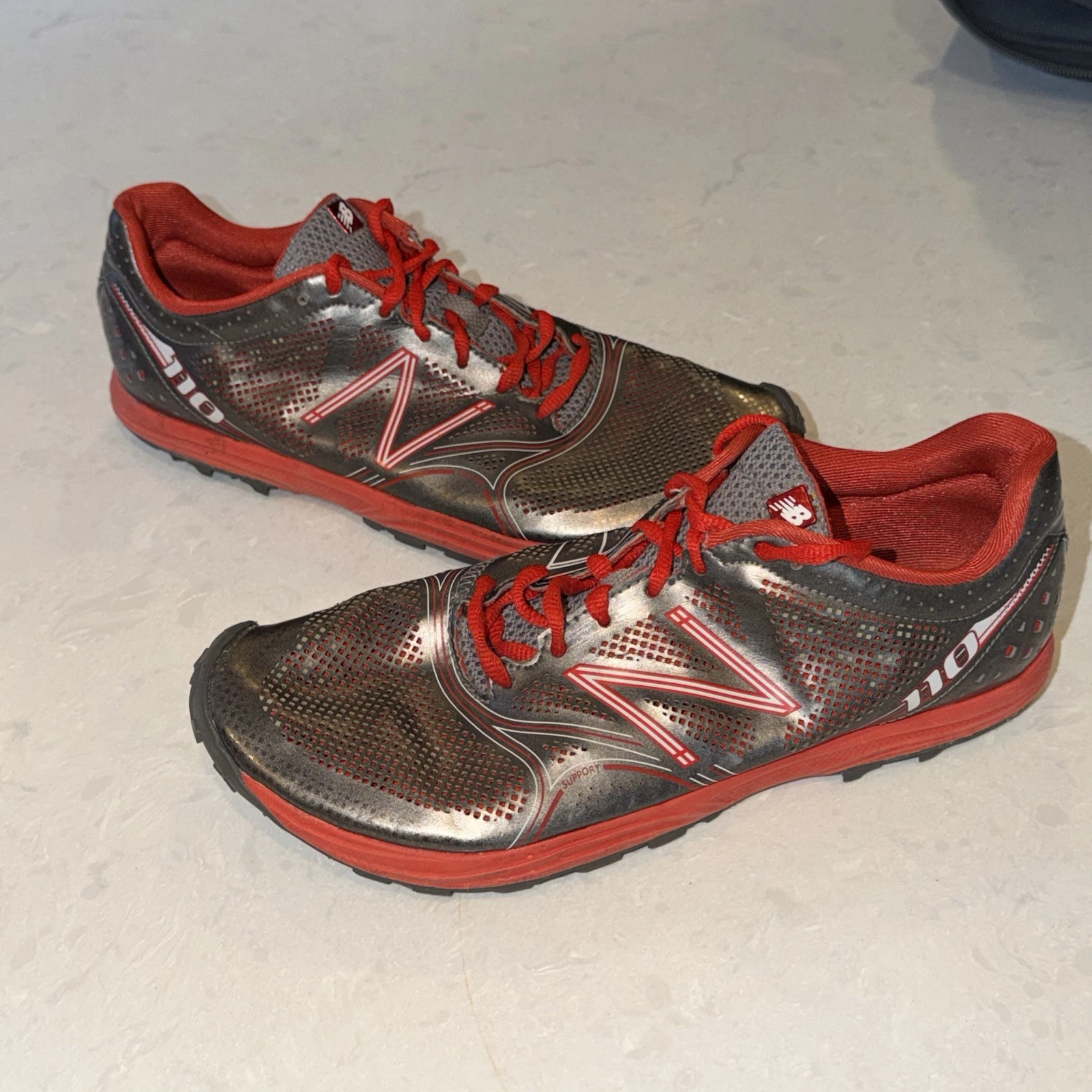 New Balance 110 Blue/Red Lightweight Trail Running Shoes. Men's 11 D