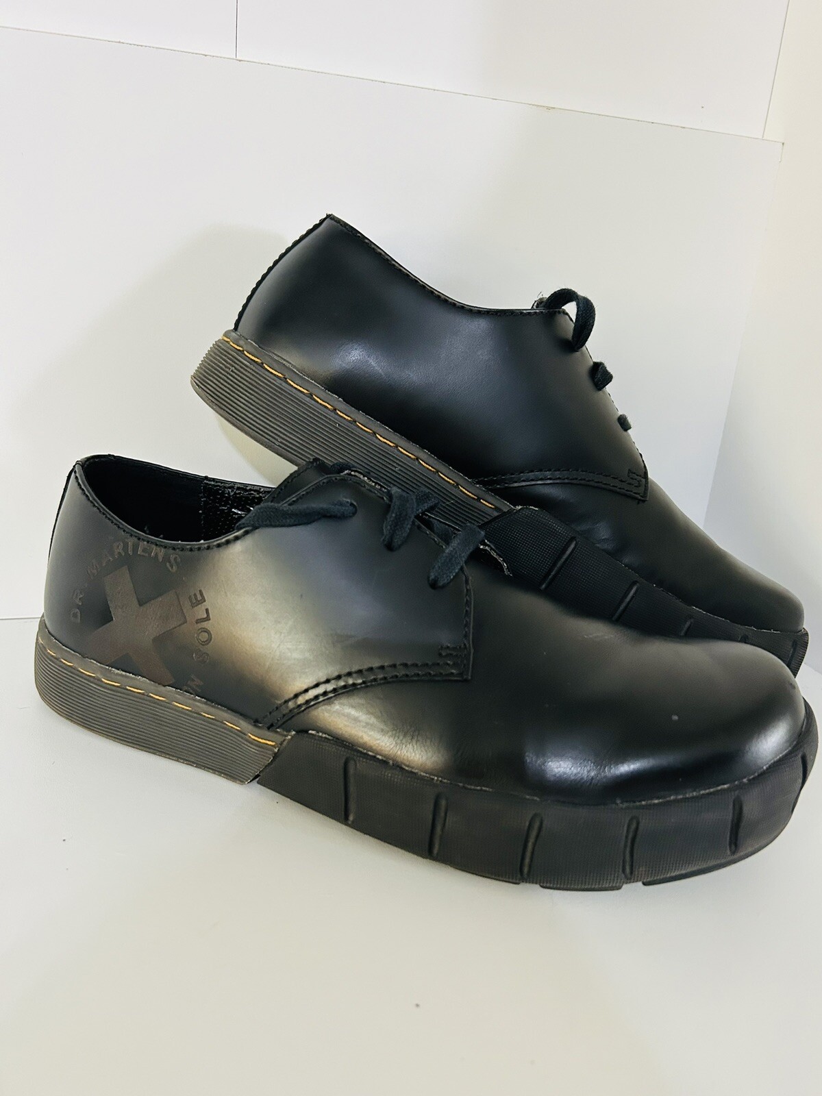 SAOLA Dr. Martens scarpa elegante uomo 8 pelle nera tacco grosso suola ammortizzata