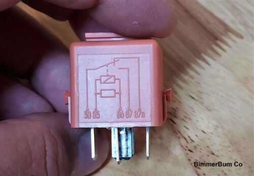 GENUINE BMW SALMON RED RELAY FITS VARIOUS MODELS 12631742690 - Picture 3 of 7