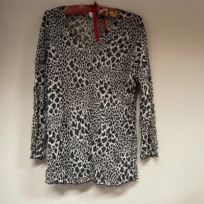 Jess & Jane Women's Black Cheetah V-Neck Long Sleeve Top Large CM1-591 Casual