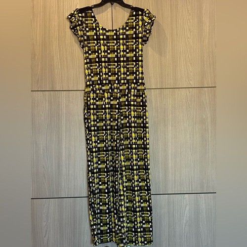 H&L Capri Jumpsuit with Pockets - Picture 6 of 8