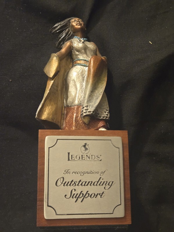 Legends Statue Outstanding Support Native American Women