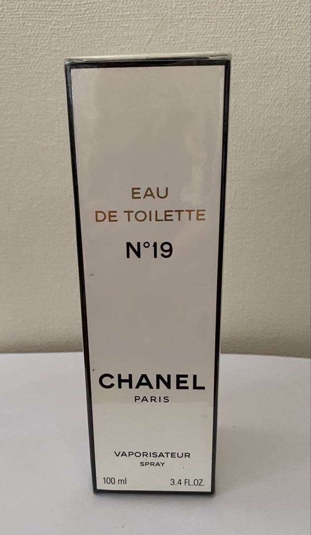 Chanel No19 No 19 Eau de Toilette EDT Vaporisateur 100ml NEW