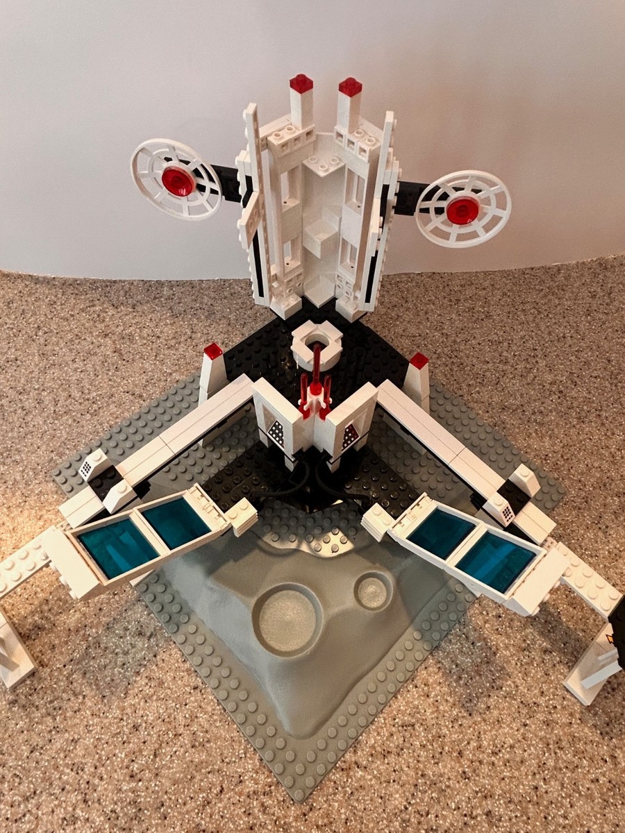 LEGO Classic Space 6972 - Polaris 1 Space Lab (100% Complete