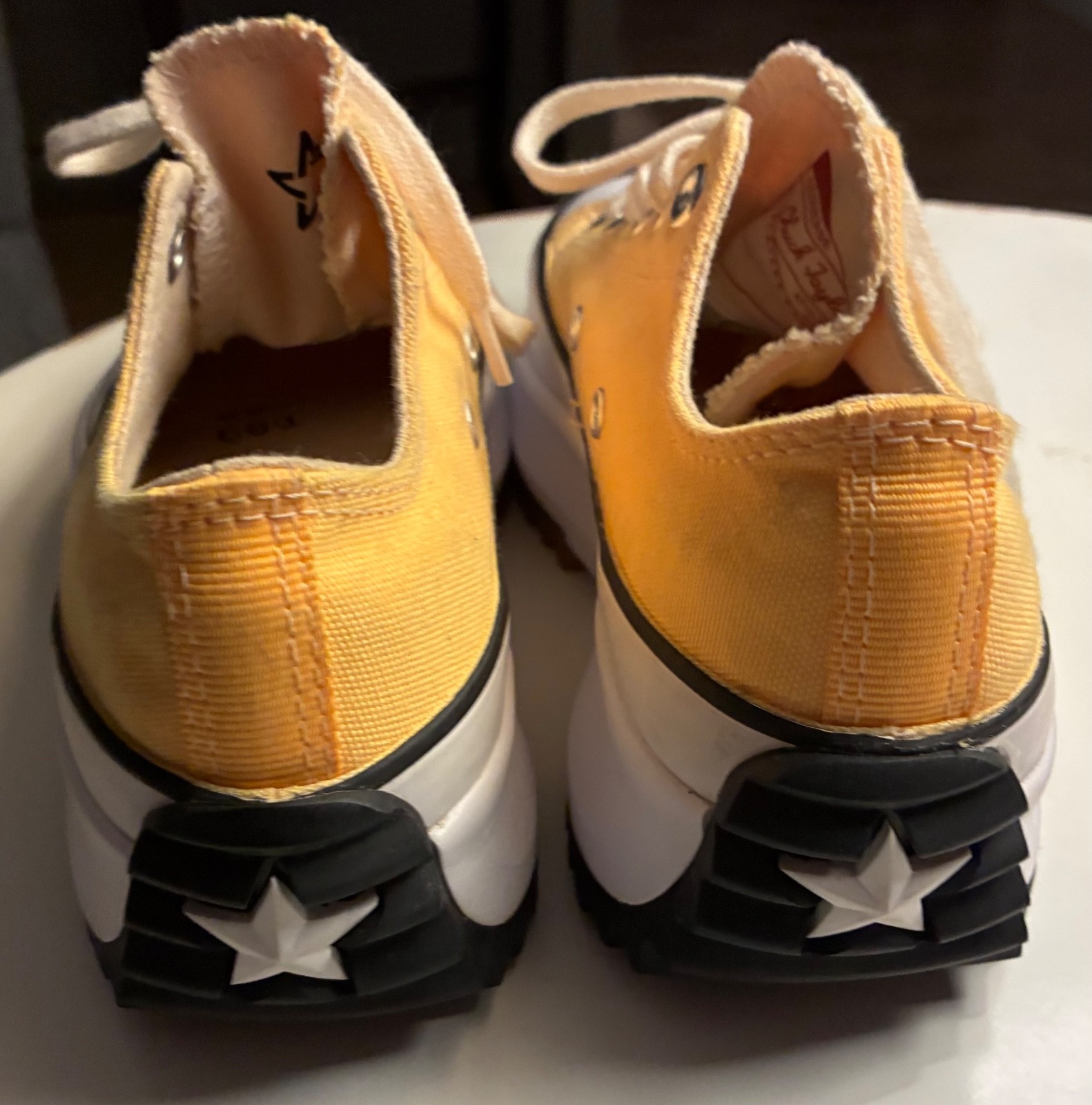 Converse Chuck Taylor Run Star Hike Low Citron Pulse Yellow Size 6 Sneakers Shoe thumbnail 2