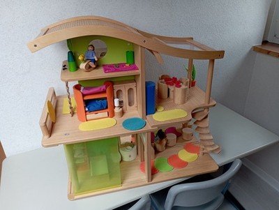 Hape Puppenhaus Aus Holz Inkl. Zubehör