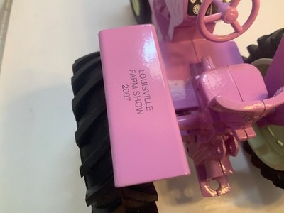 SUPER RARE 1/16 Scale Purple Oliver 1850 Tractor Louisville Farm