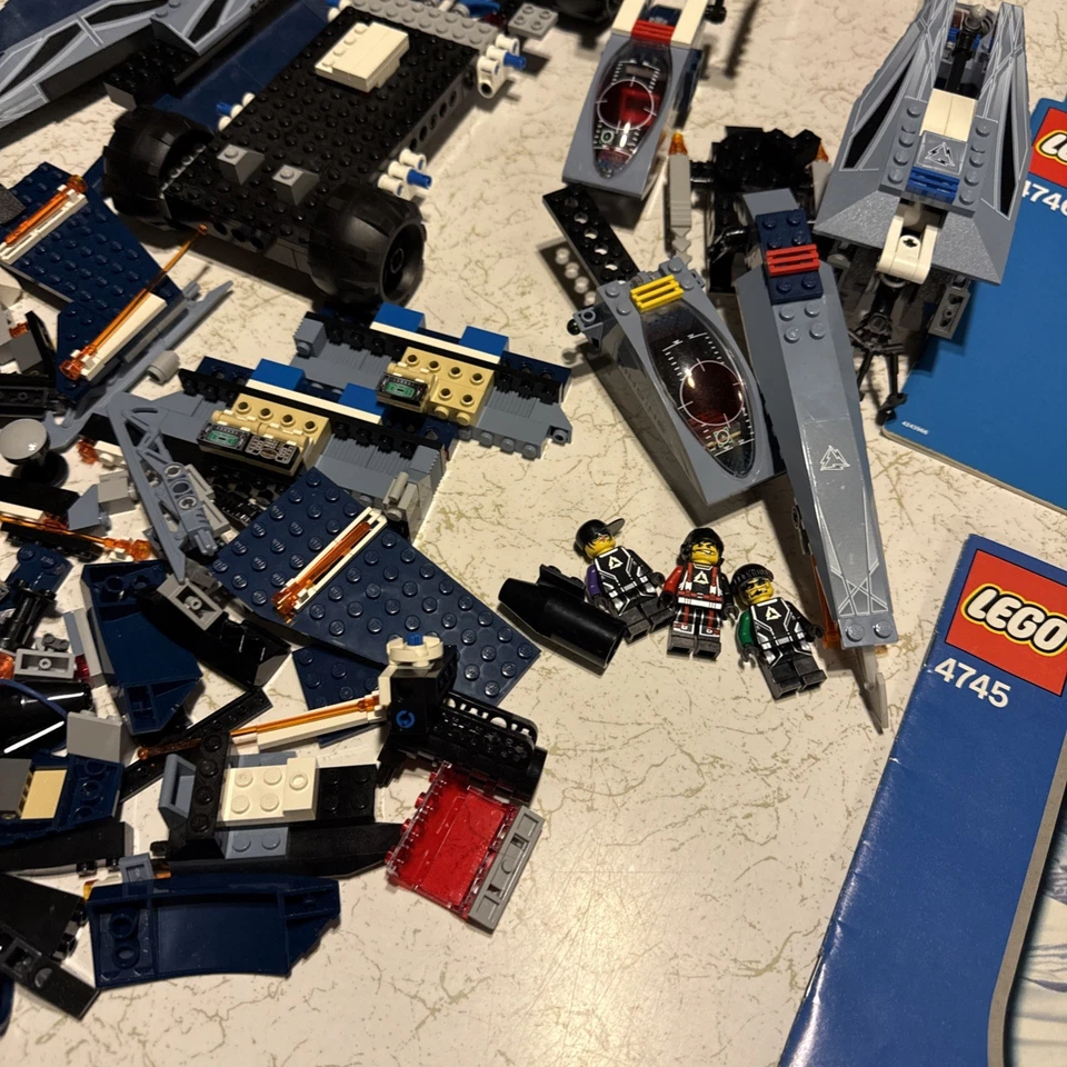 Lego Alpha Team set bits and pieces to 4 sets. 4743, 4745, 4746, 4748 - Image 4 of 4