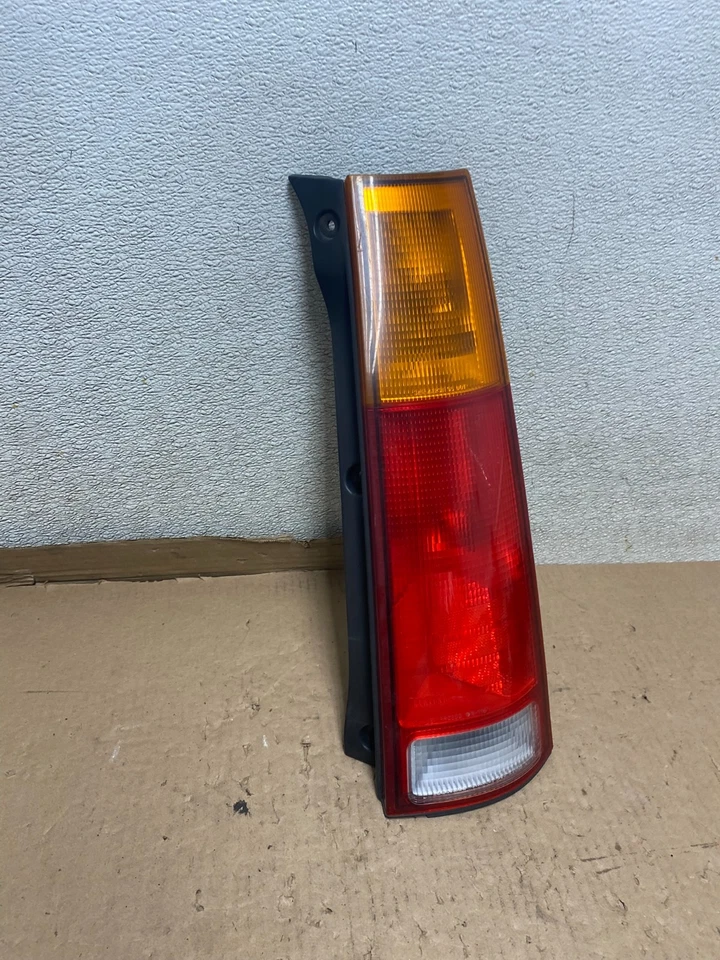 1997 1998 1999 2000 2001 Honda Crv Cr-v Right Passenger Tail Light OEM U8633 DW Foto 2 de 4