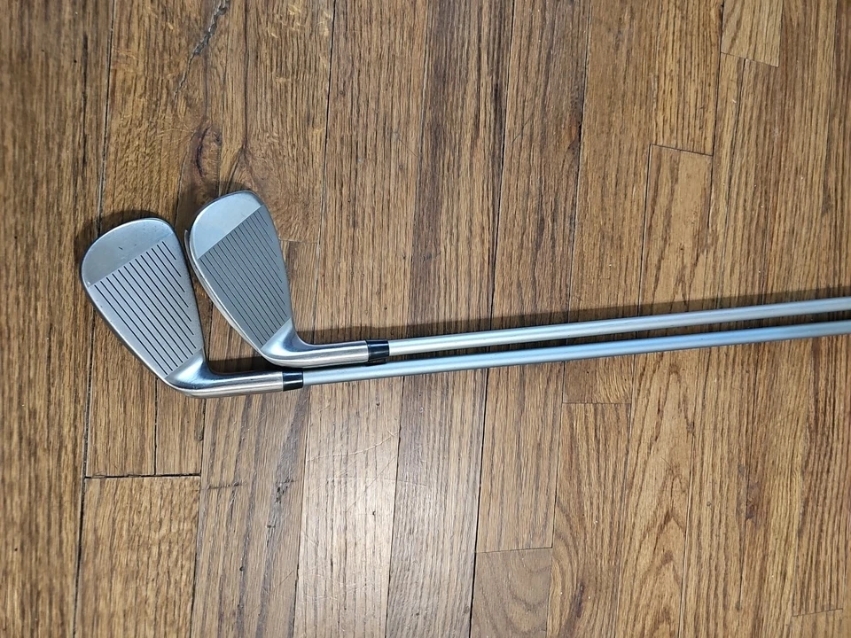 Combo de hierros Lady La Jolla 9/P y 5/6 damas varilla flexible de grafito derecha B Foto 2 de 4