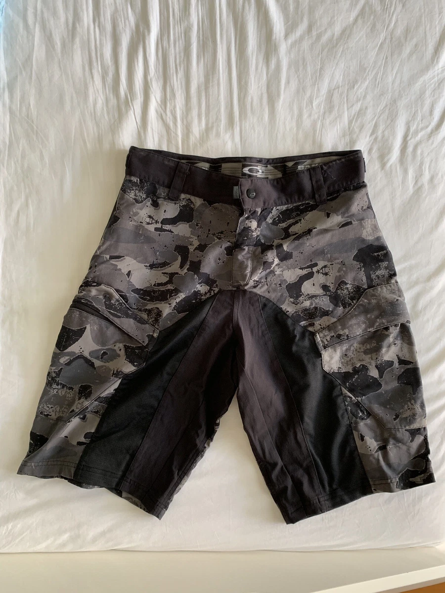 Oakley short best sale pants