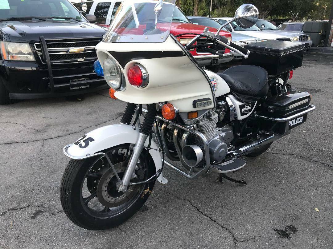 2005 Kawasaki KZ1000 POLICE SPECIAL  ..2005 KAWASAKI KZ1000 POLICE SPECIAL  48 K MILES WITH EMERG LIGHTS