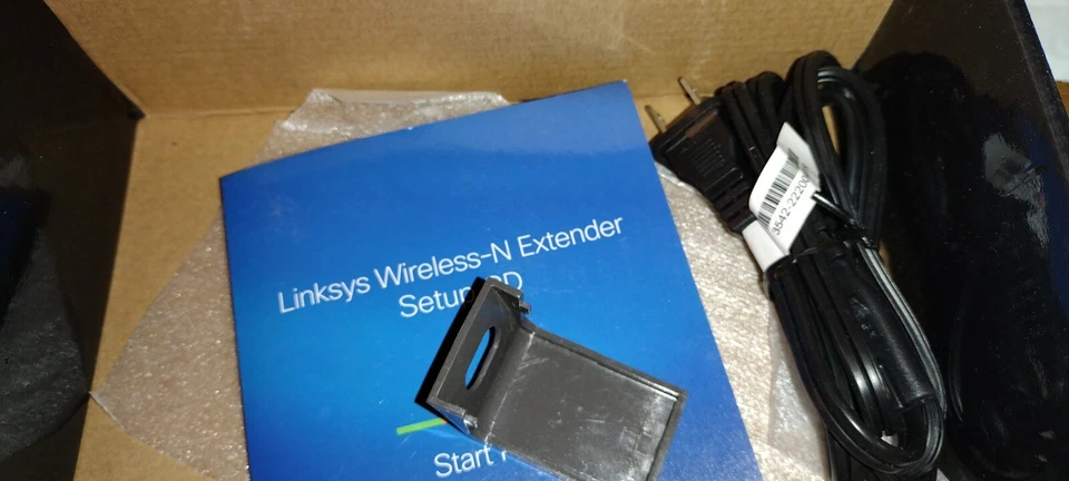 LINKSYS WIRELESS-N RANGE EXTENDER  Model N-300 NETWORK BOOST - Image 3 of 4