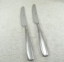 Mickelton Dinner Knife Lot of 2 Robert Welch 18/0 Stainless Flatware