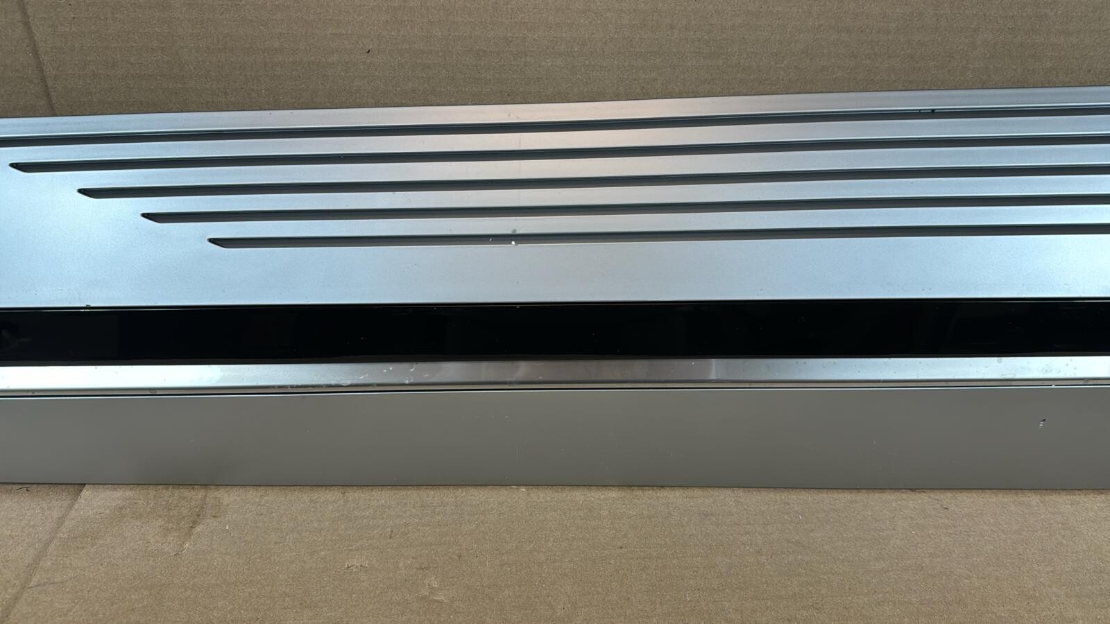 2022-2024 IONIQ 5 Limite ⭐ OEM ⭐ FRONT Door Lower Molding Left GRAY ⭐ 87721GI100