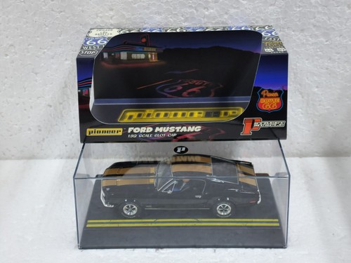 Pioneer P150 1968 Ford Mustang Fastback Route 66 1:32 Slot Car in Display Case - Picture 9 of 10