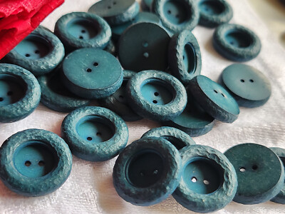 Lot 6 boutons vintage bleu motif à pied diamètre 2,2 cm ref 5358