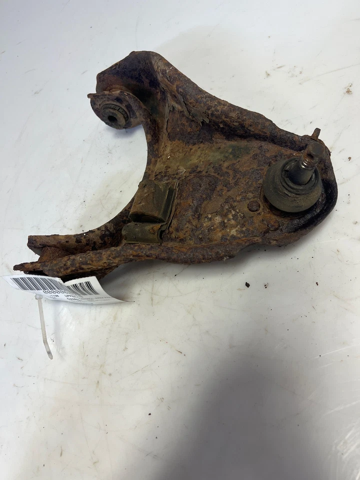 1984 - 2005 Chevy S10 Blazer Front Upper Control Arm 4x4 ONLY LH Driver OEM - Image 2 of 3