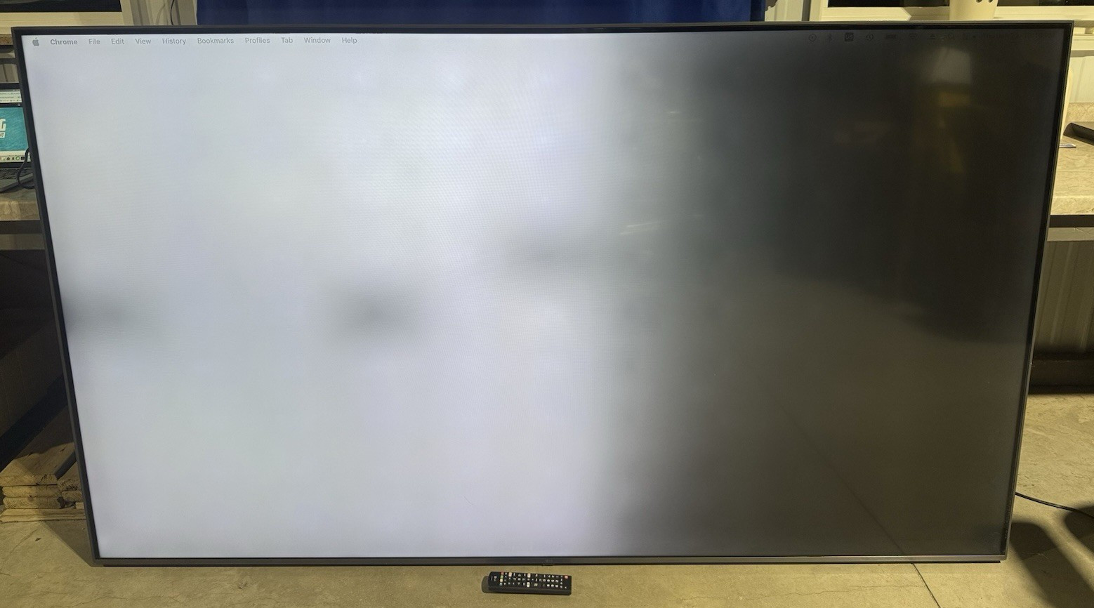 LG UQ7590 86" LED LCD Smart TV 4K 86UQ7590PUD w/ Remote -Half Screen Dim - Local