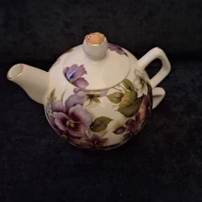 Royal Castle Tea For One Floral Teapot Cup Set Fine Bone China Made In England