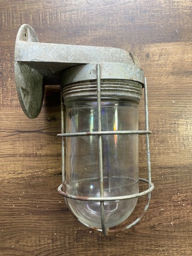 Stonco Tunnel Cage Light Cast Aluminum w/Glass Globe