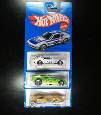 Hot Wheels Target Exclusive Retro lot of 3 cars Vw SP2, plymouth arrow twin mill