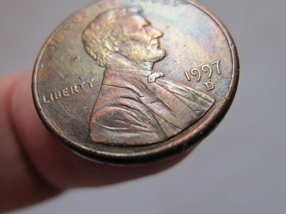 "S" printed over "T" and other errors on 1997 D Lincoln rare collectible coin. - Image 4 of 4