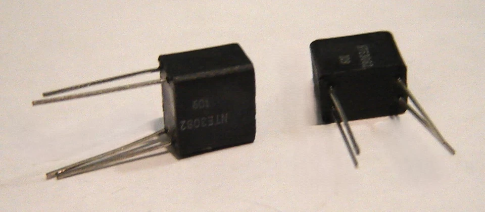 (2) NTE3082 Optoisolator NPN Darlington Output 6000 V CTR = 400 % - Image 2 of 2