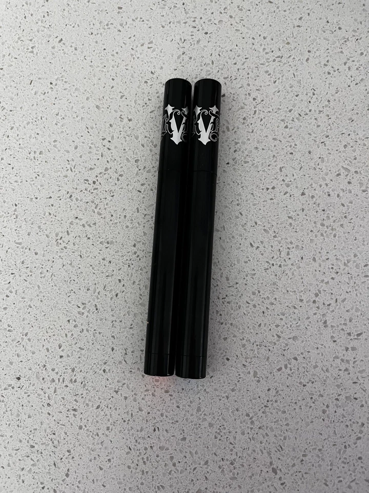 Juego de Crayones Eléctricos Kat Von D Crushes Technicolor Cara Azul y Naranja Salvaje Cerdos Foto 2 de 4