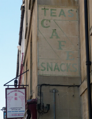 FOTO GEISTERSCHILD MONMOUTH PLATZ BAD EIN VERSTORBENES CAFE WERBUNG ES IST KAUM ERDE