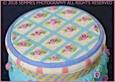 TWO'S COMPANY  TRINKET BOX decorated with Roses & Rose Buds with a bow Lovely