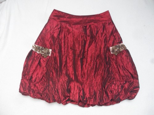 Rubinroter Puffballrock von Scintille - neu mit Etikett - Bild 1 von 2