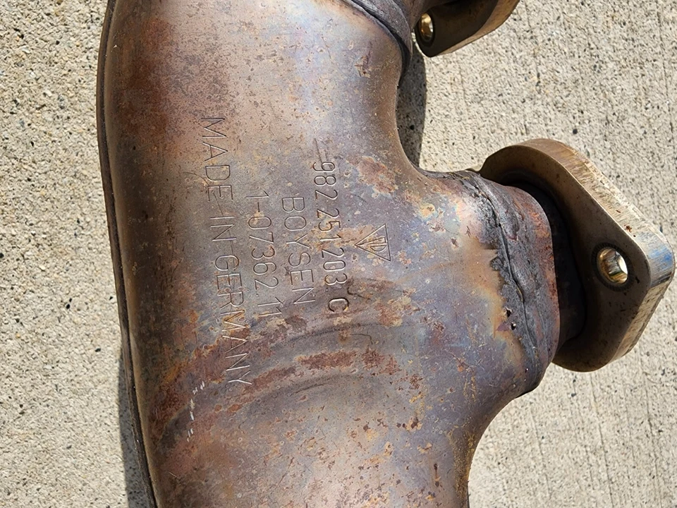 COLECTOR ESCAPE PORSCHE CAYMAN 718 BOYSEN 982251203C 9A260618301 9A260618200 Foto 3 de 4