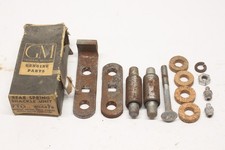 NOS 1940-54 Chevrolet Passenger Car Rear Spring Shackle Kit Factory GM 604478