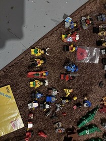READ! LEGO CASTLE PIRATE ISlANDER LOT 34 MINIFIGURES +6264 6262 6039 1970 70311 