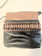 ILI New York Crossbody Hand Bag Black  & Brown Whipstitched Leather Purse Bag