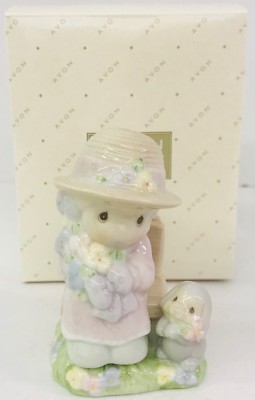 Vintage Precious Moments Avon Collectibles Salt & Pepper Set 1997 Original Box