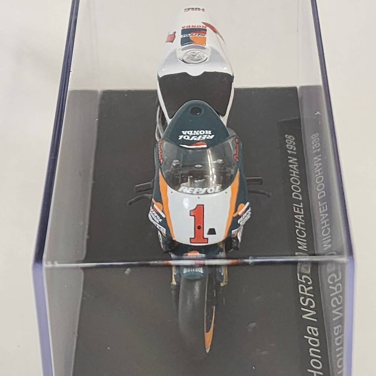 DeAgostini 1/24 Honda NSR500 Mick Doohan #1 Repsol 1998 Grand Prix