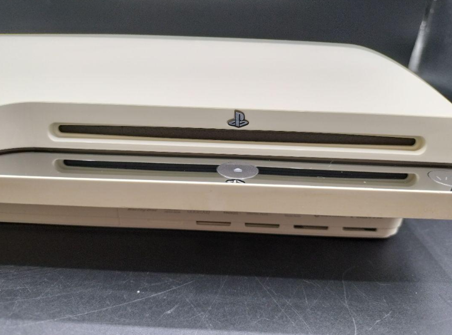 PlayStation 3 (160GB) Classic White CECH-2500A japan game