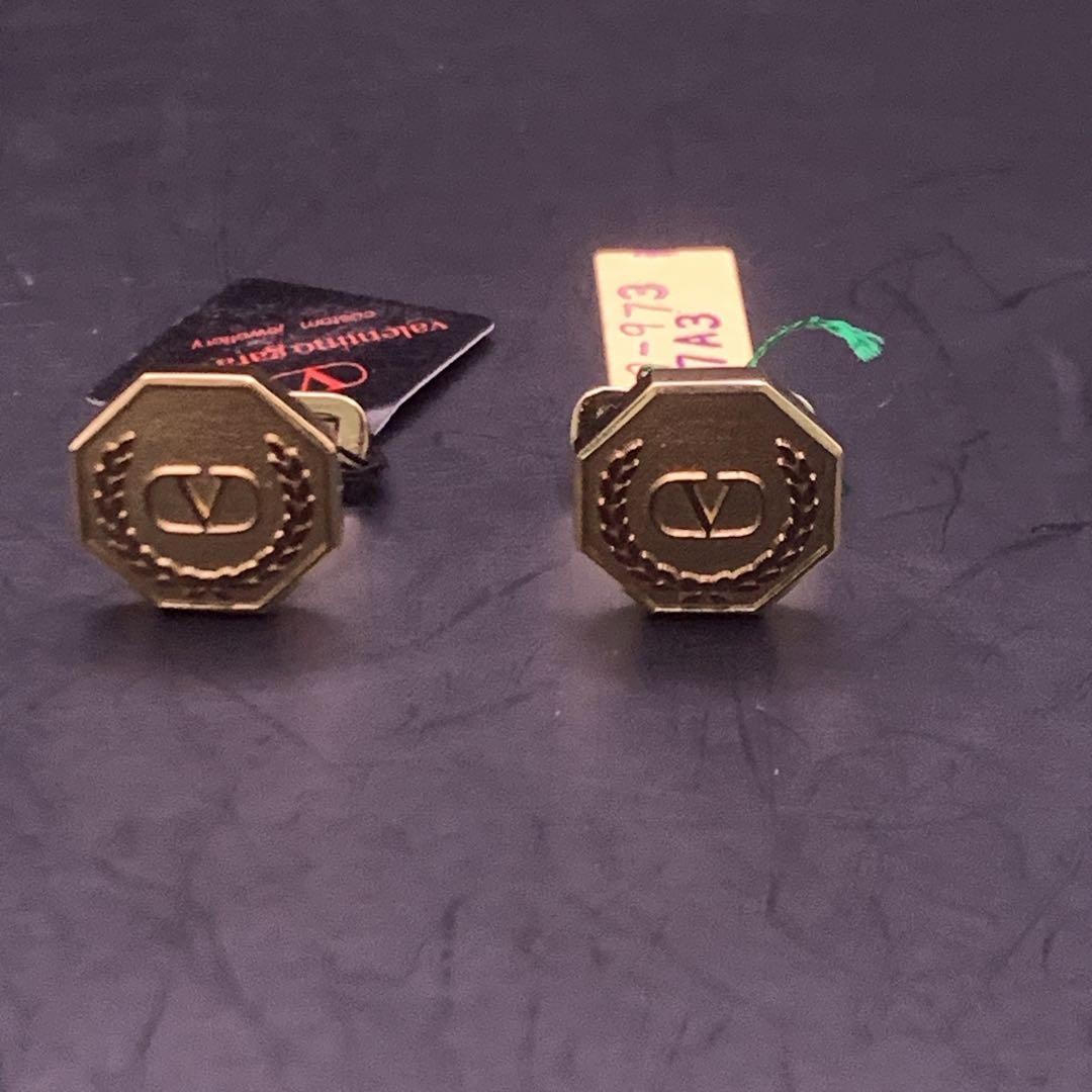 Valentino Garavani Gold Shell Cufflinks V Logo Men's Accessory Used Hexagon D... thumbnail 4