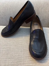 NWOT SOFFT Napoli Black Leather Loafers Women’s, 7 M