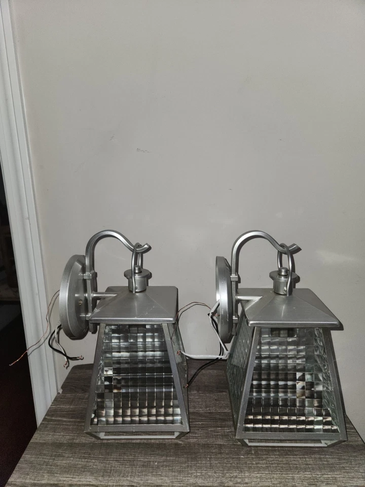 Juego de 2 lámparas de pared Westinghouse Foto 2 de 4