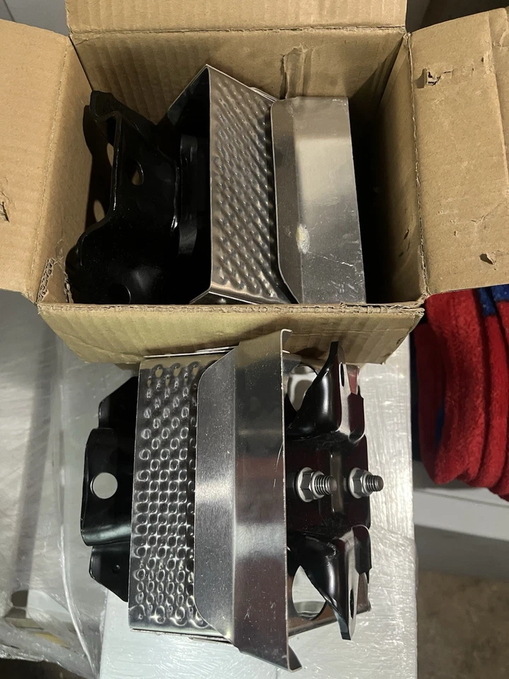 Cadillac Escalade 2007-2014 soportes de motor izquierdo y derecho Foto 2 de 4