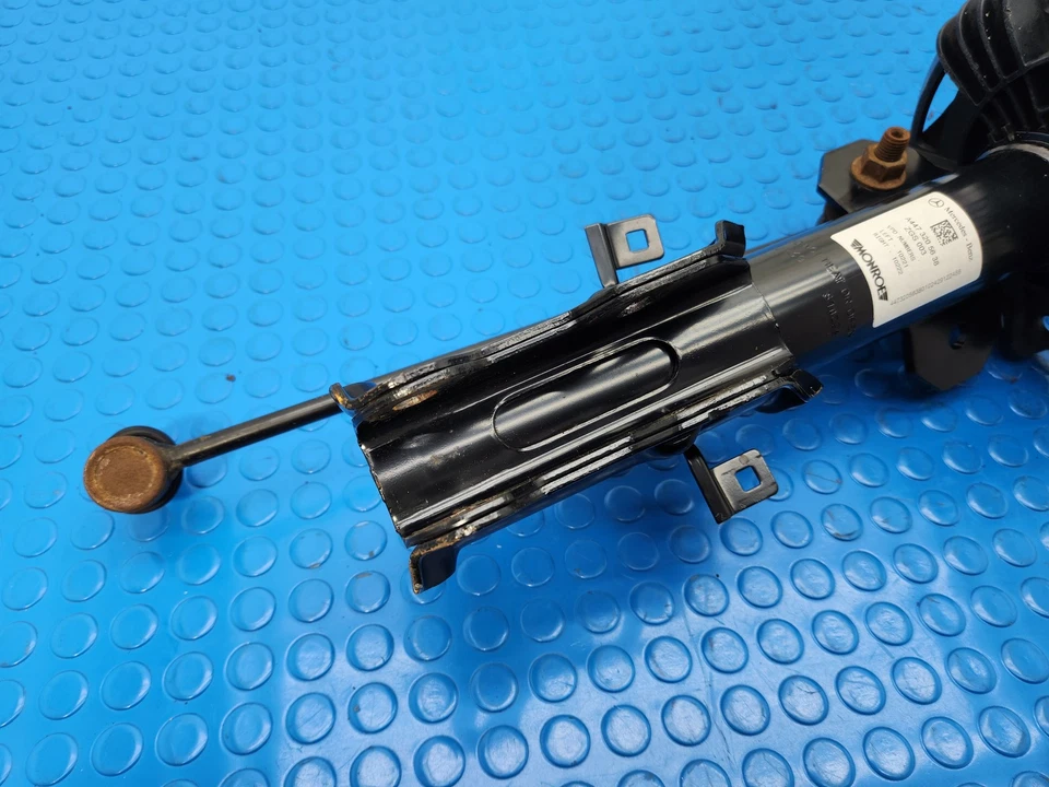 MERCEDES V CLASS COMPLETE FRONT STRUT SHOCK ABSORBER  A4473205638 W447  - Image 2 of 4