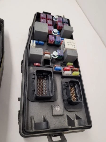 Motor de caja de fusibles KIA SEDONA 2011-2012 2014 919504D361 Foto 2 de 4