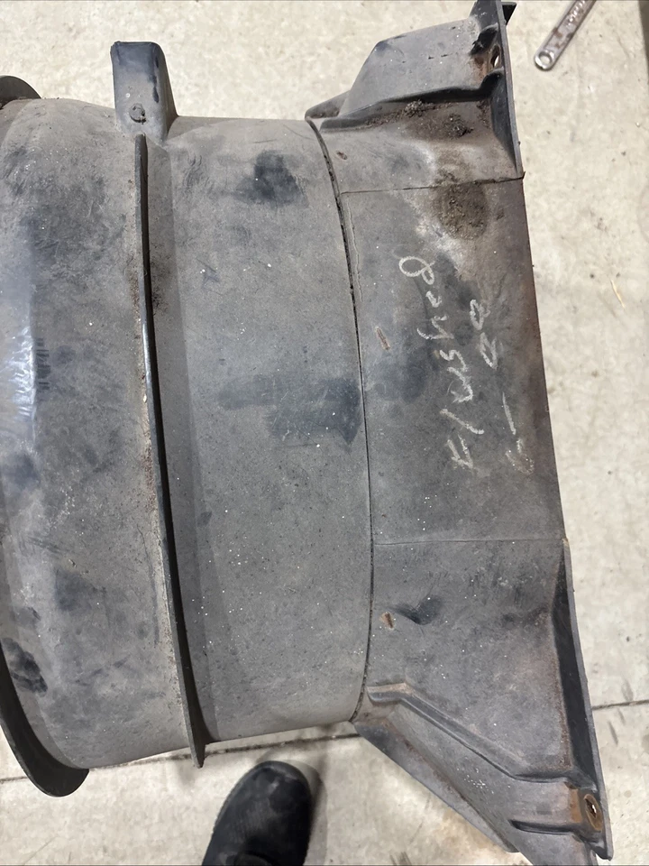 OEM 1970-72 Chevy Monte Carlo Complete Fan Shroud Barrel Surround Extension SBC - Image 3 of 4