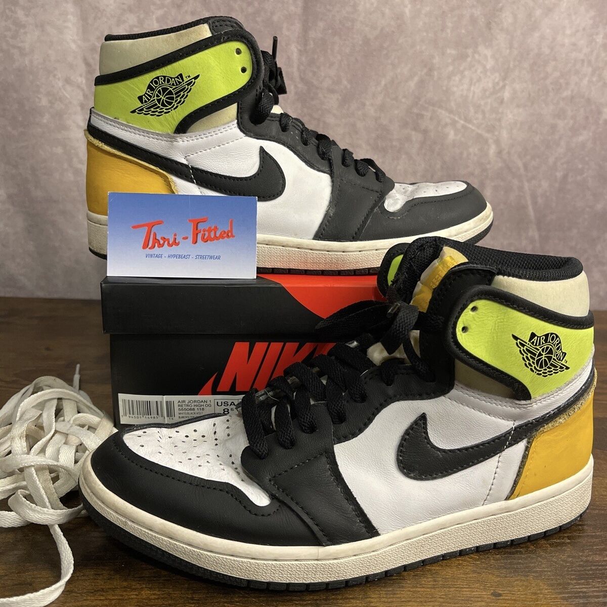 Jordan 1 Retro High OG Volt Neon Size 8.5 555088-118 Men's Jordan 1 Retro High OG Volt Neon Size 8.5 555088-118 Men's